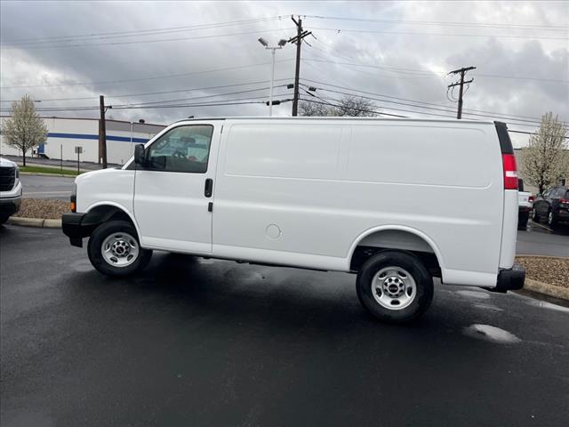 2025 GMC Savana Work Van