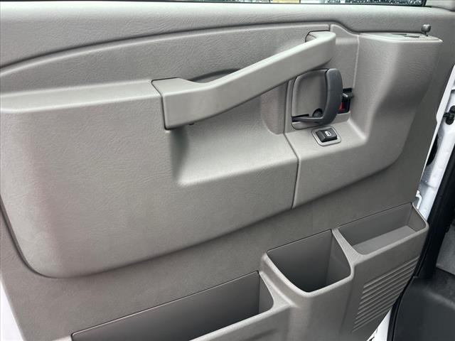 2025 GMC Savana Work Van