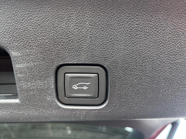 2025 GMC Acadia AT4