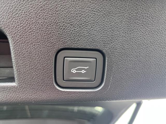 2025 GMC Acadia AT4