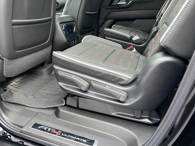 2025 GMC Yukon XL AT4