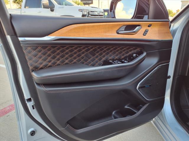 2023 Jeep Grand Cherokee L Summit Reserve