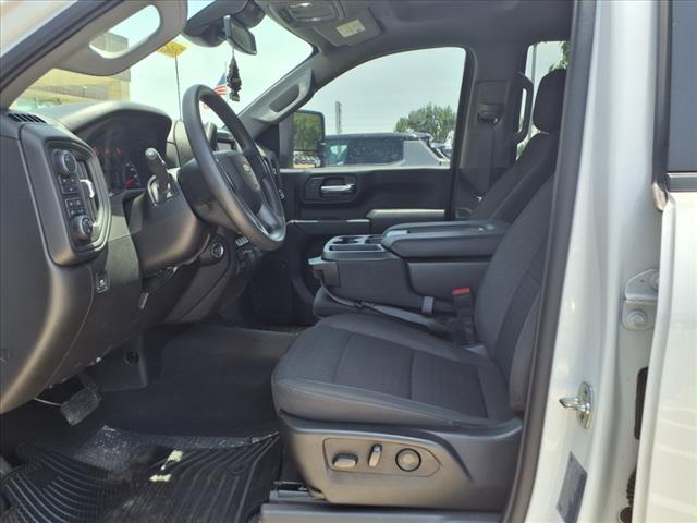 2025 Chevrolet Silverado 2500HD Custom
