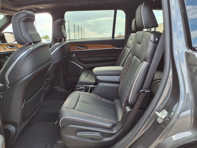 2024 Jeep Grand Cherokee L Summit