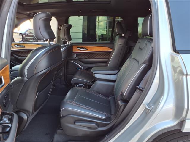 2023 Jeep Grand Cherokee L Summit Reserve