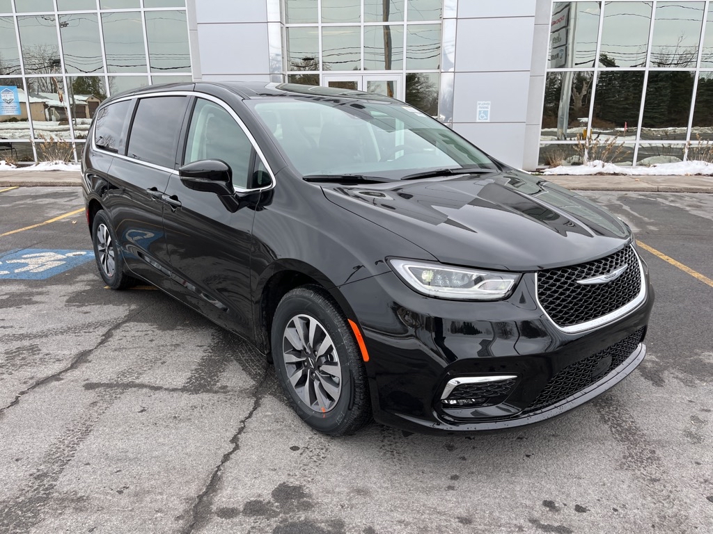 2022 Chrysler Pacifica Hybrid