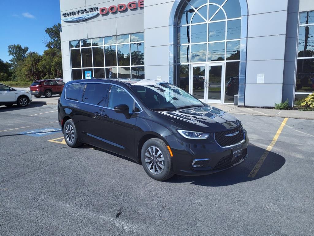 2023 Chrysler Pacifica Plug-In Hybrid