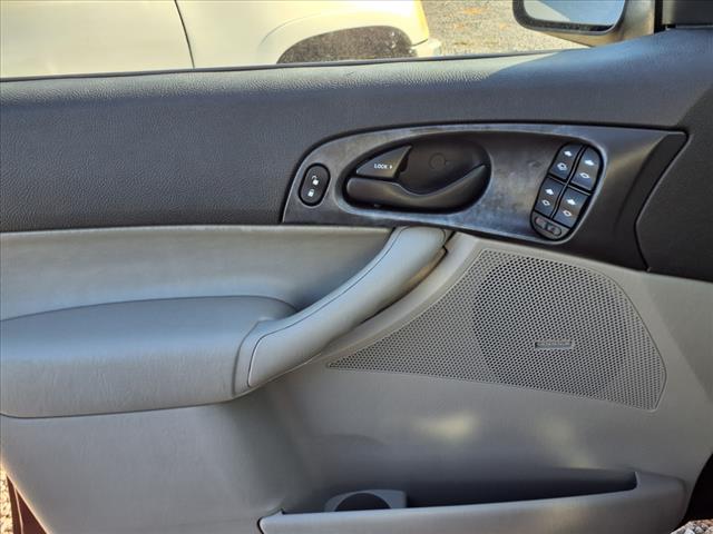 2007 Ford Focus ZX4 S