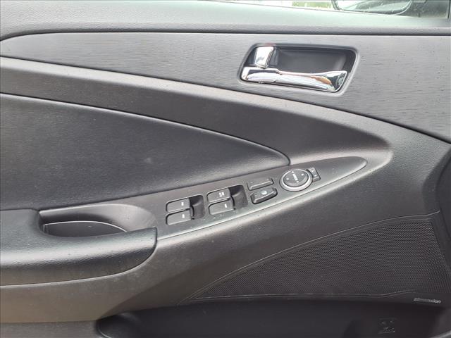 2012 Hyundai SONATA SE