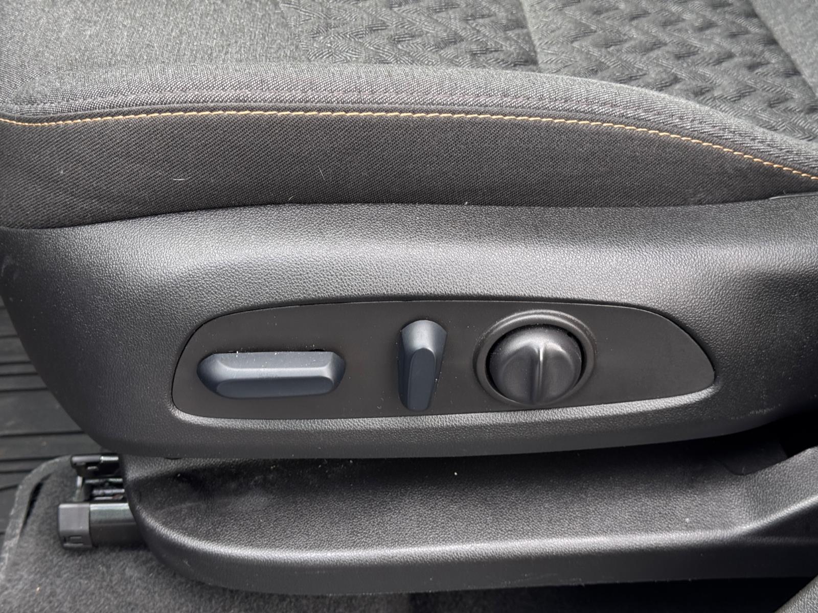 2024 Chevrolet Equinox LT - Photo 13