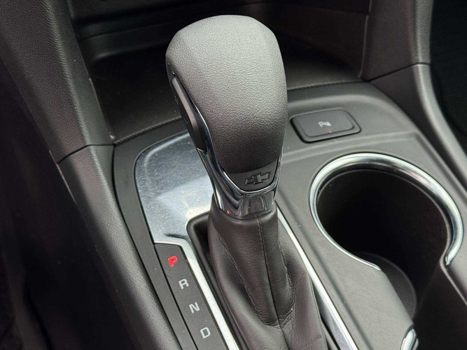 2024 Chevrolet Equinox LT - Photo 18