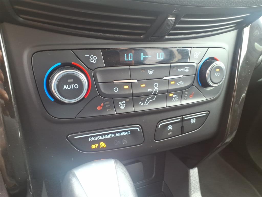 2017 Ford Escape Titanium photo 18
