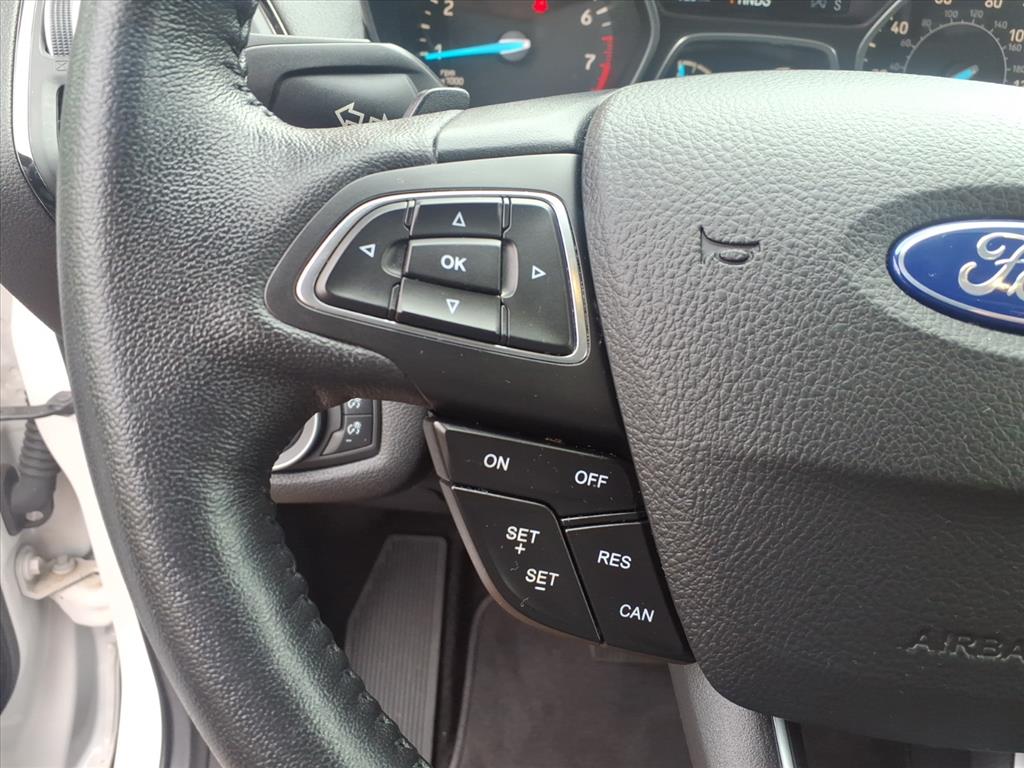 2017 Ford Escape Titanium photo 21