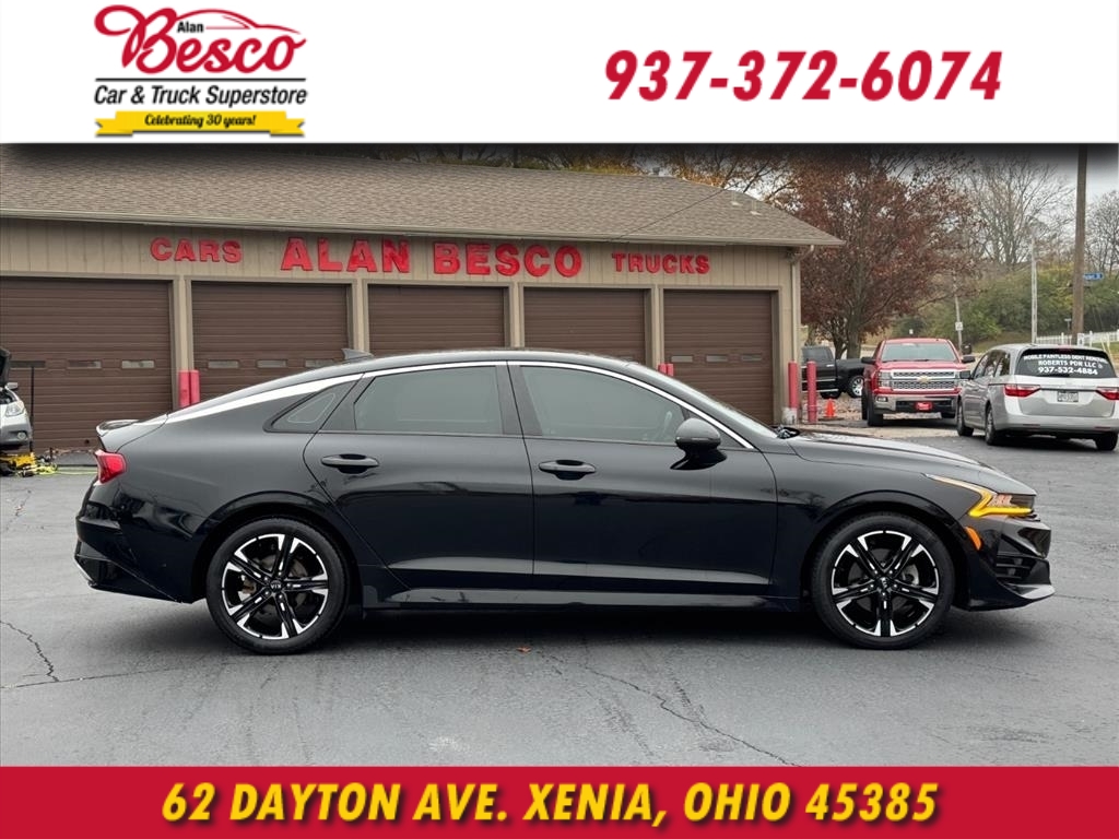 2021 Kia K5 GT-Line photo 2