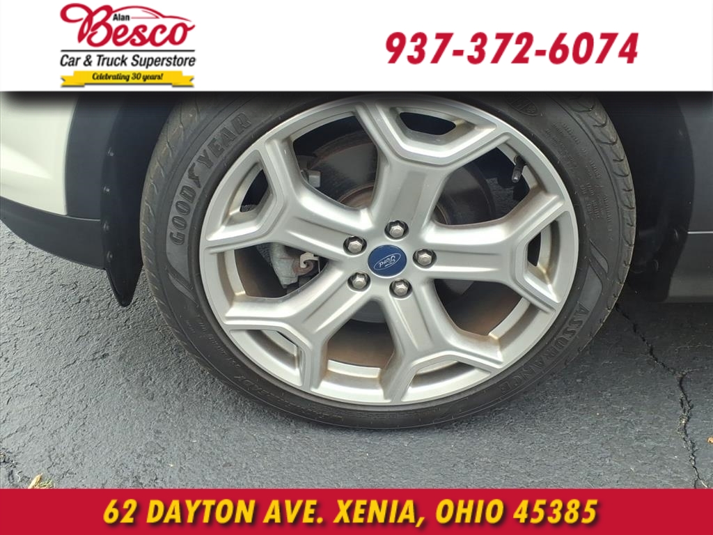 2017 Ford Escape Titanium photo 9