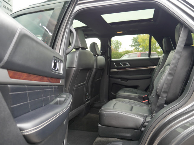 2018 Ford Explorer Platinum - Photo 10