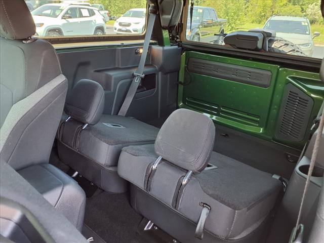 2022 Ford Bronco Base - Photo 10