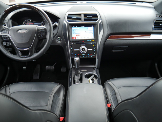 2018 Ford Explorer Platinum - Photo 11