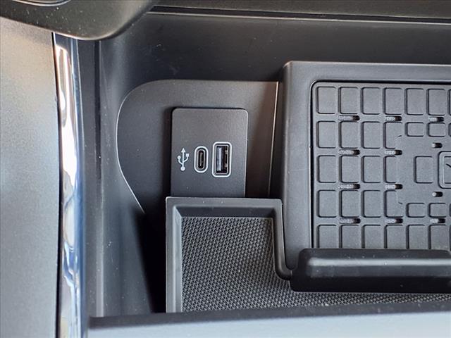 2025 Ford F-150 XLT - Photo 11