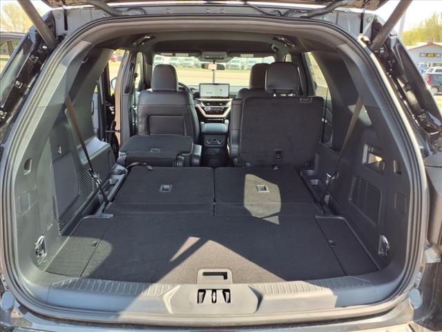 2025 Ford Explorer ST-Line - Photo 12
