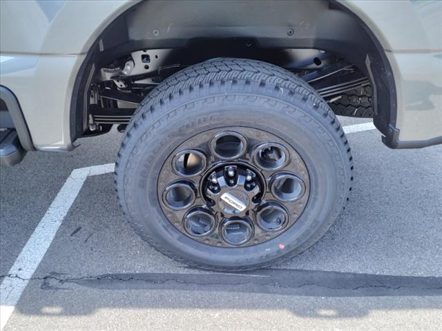 2024 Ford F-350 Super Duty Lariat - Photo 12