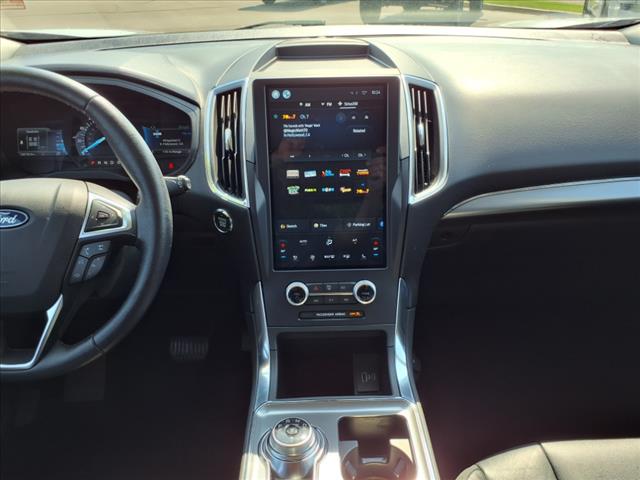 2022 Ford Edge Titanium - Photo 12