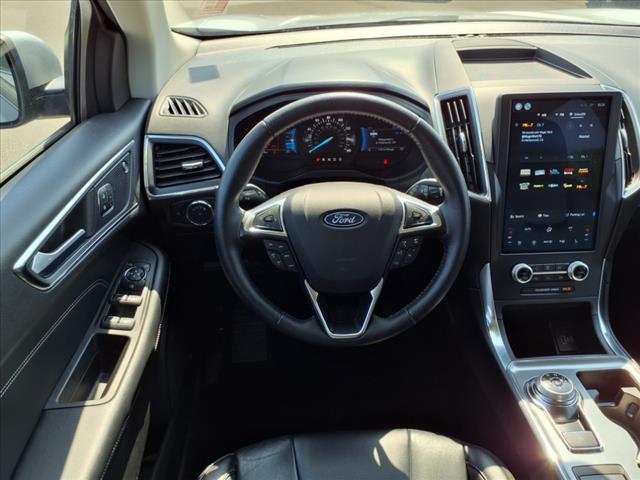 2022 Ford Edge Titanium - Photo 13