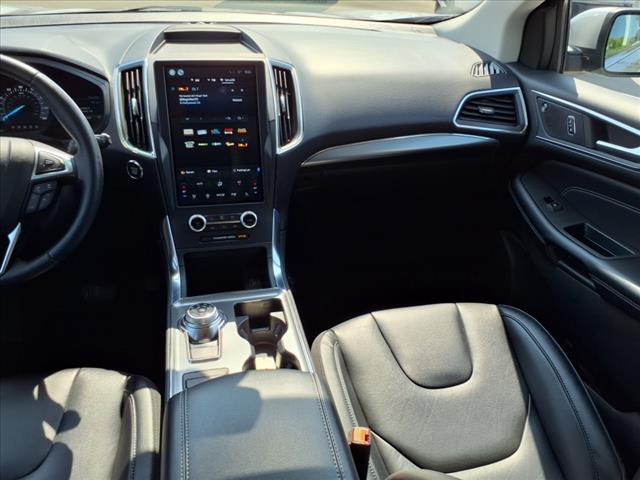 2022 Ford Edge Titanium - Photo 14