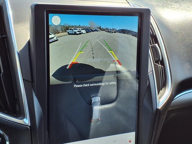 2022 Ford Edge Titanium - Photo 14