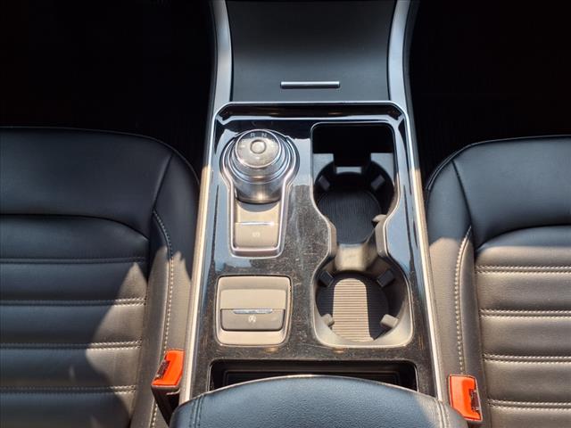 2020 Ford Edge SEL - Photo 16