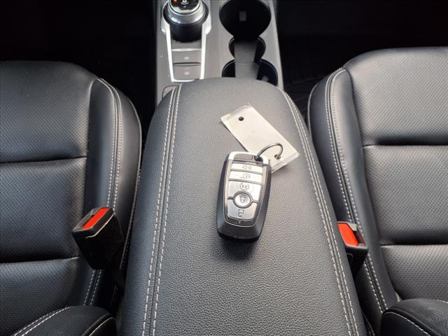 2020 Ford Escape SEL - Photo 17