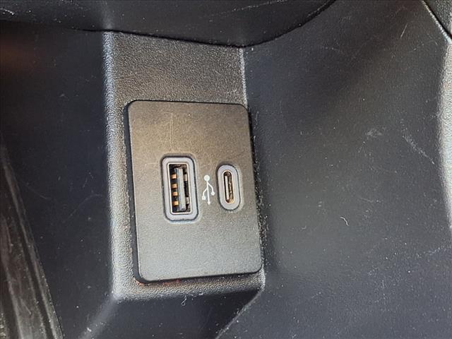 2022 Ford Edge Titanium - Photo 18