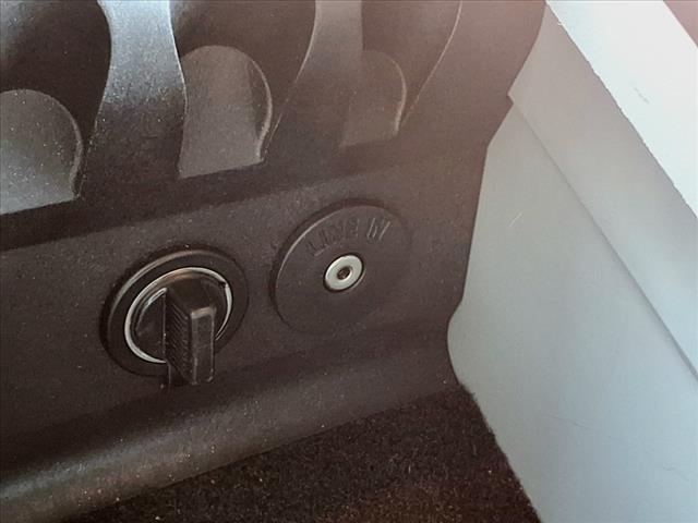 2007 Ford Mustang V6 Deluxe - Photo 19
