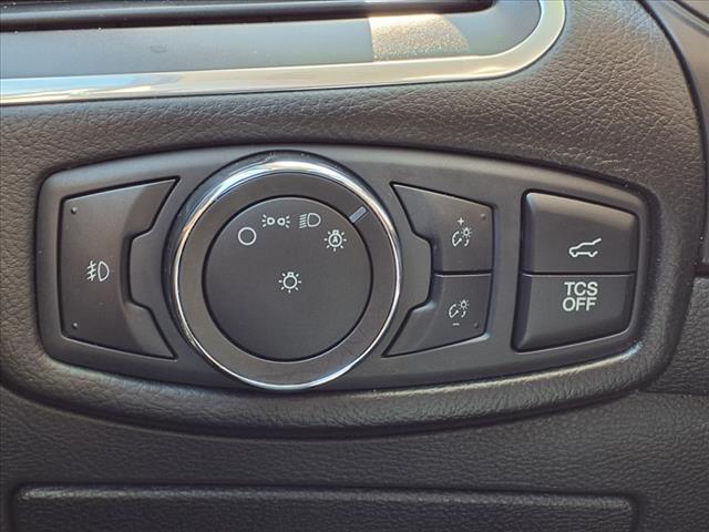2022 Ford Edge Titanium - Photo 19