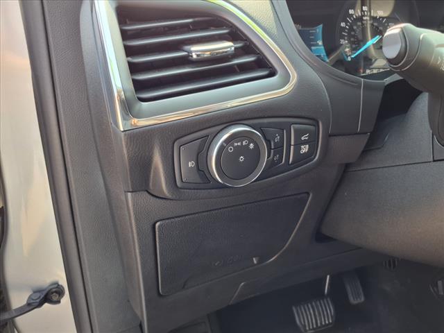 2022 Ford Edge Titanium - Photo 20