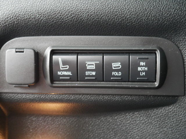 2018 Ford Explorer Platinum - Photo 22