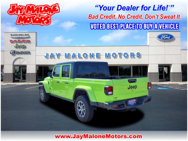 2021 Jeep Gladiator Willys - Photo 4