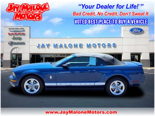 2007 Ford Mustang V6 Deluxe - Photo 5