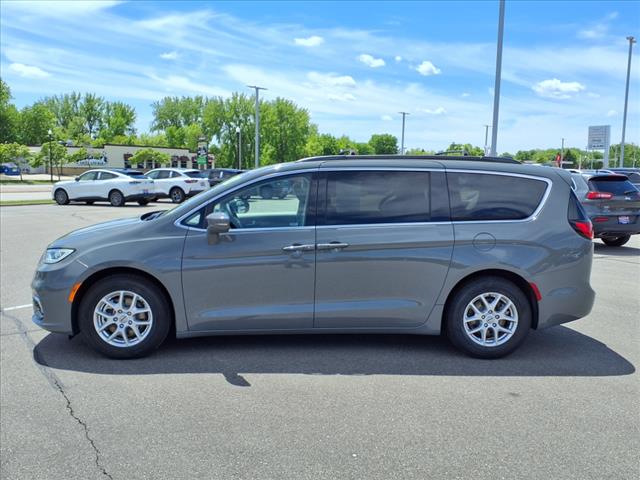 2022 Chrysler Pacifica Touring L - Photo 5