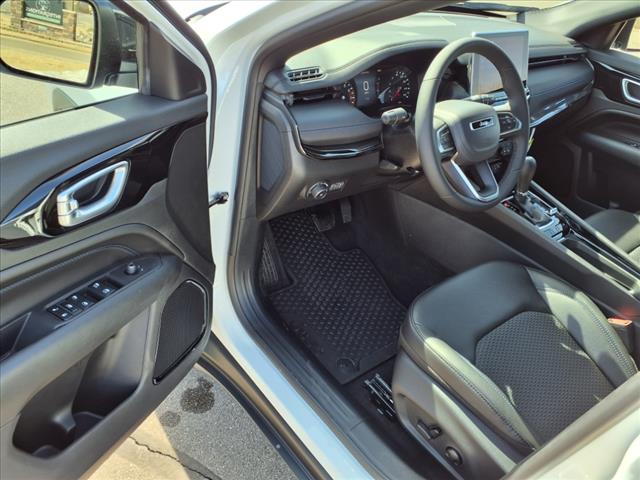 2025 Jeep Compass Latitude - Photo 5