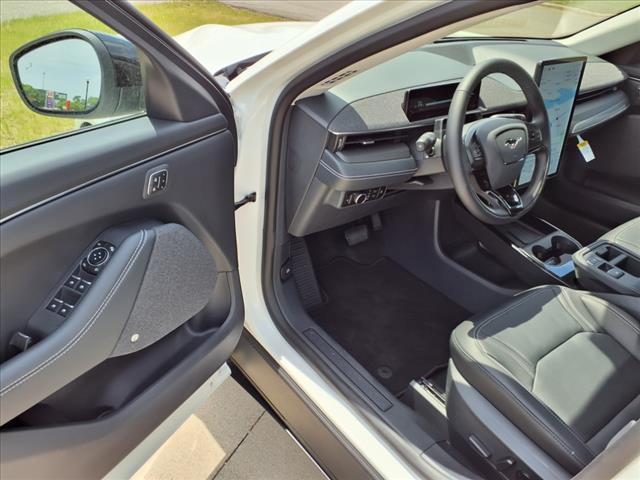 2025 Ford Mustang Mach-E Premium - Photo 5
