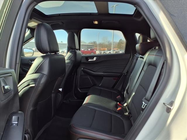 2025 Ford Escape ST-Line - Photo 6