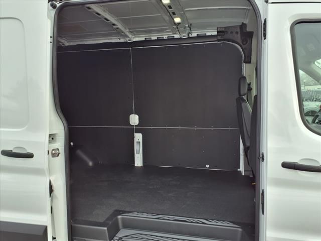 2024 Ford Transit 250 - Photo 6