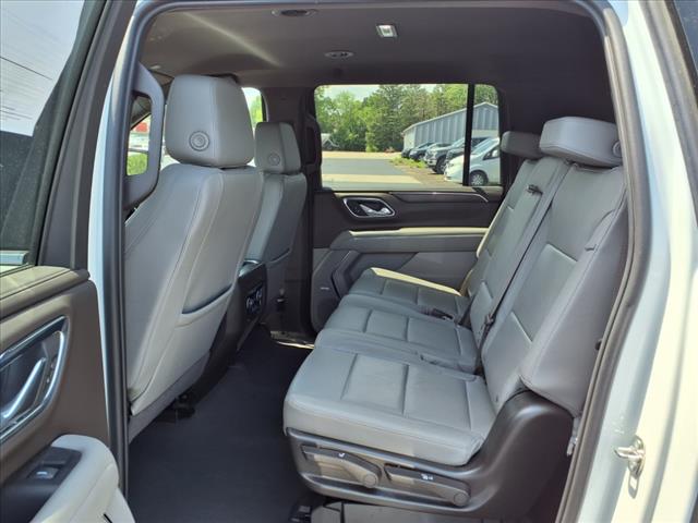 2023 Chevrolet Suburban LT - Photo 9