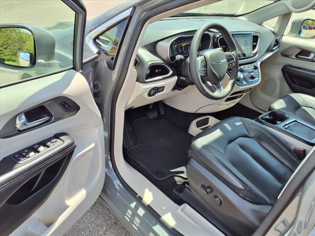 2022 Chrysler Pacifica Touring L - Photo 9