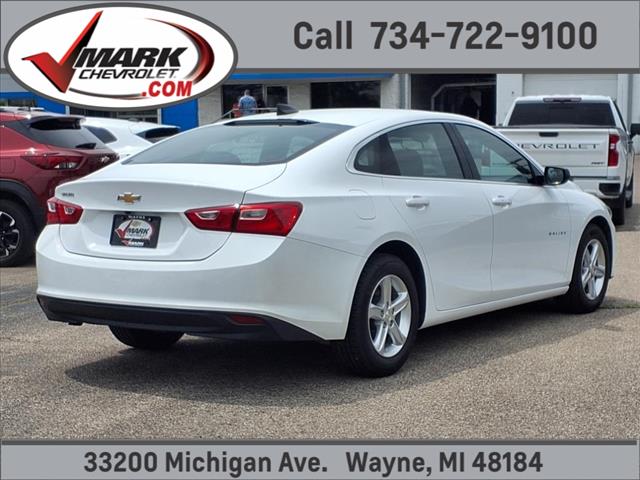2022 Chevrolet Malibu LS