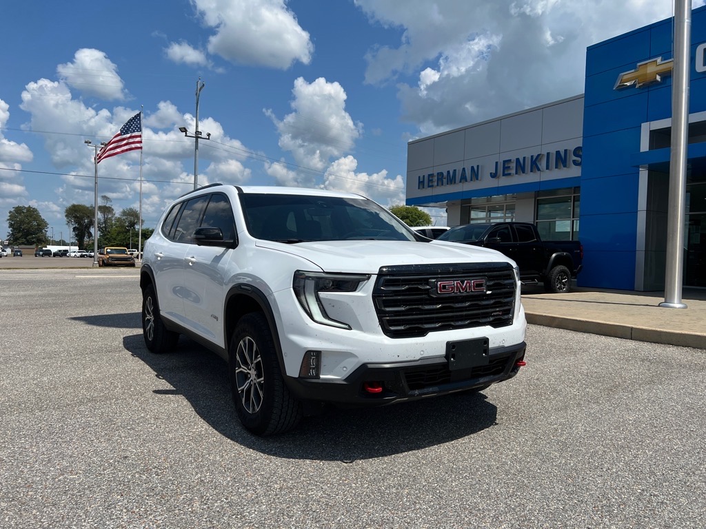 2025 GMC Acadia AT4