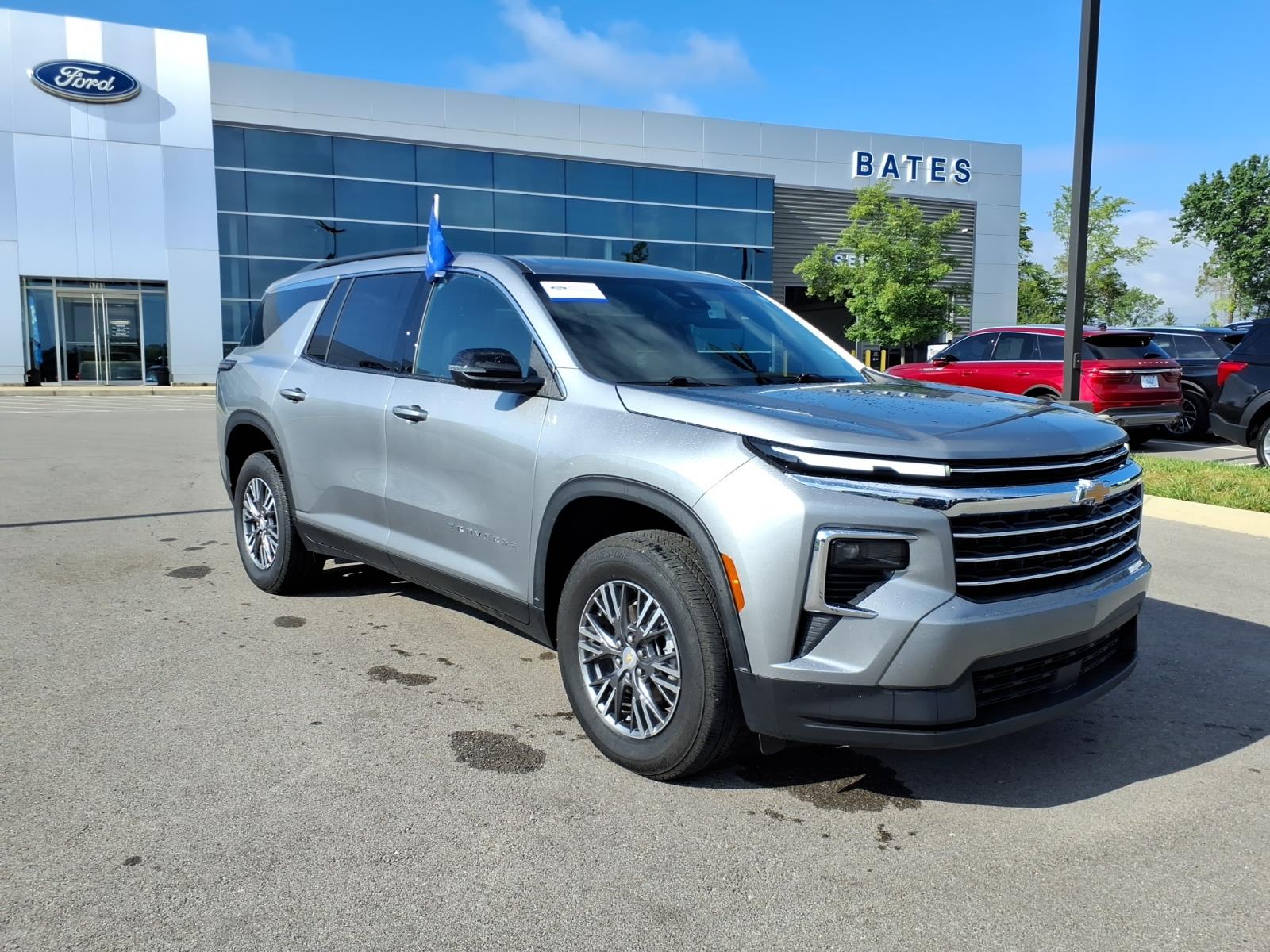 Gray 2026 Chevrolet Traverse SUV / Crossover Front-Wheel Drive Automatic