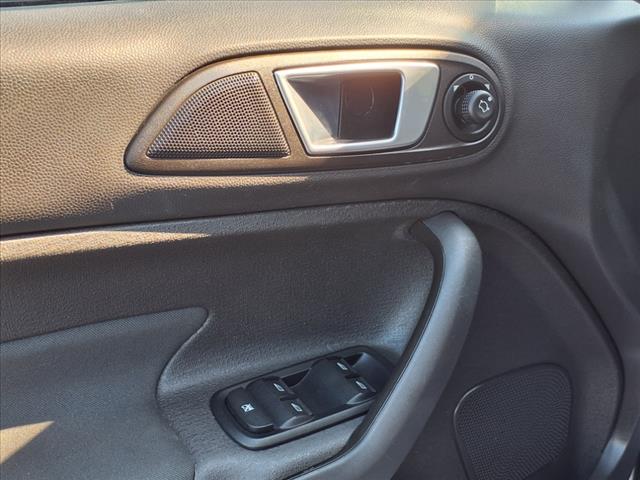 2015 Ford Fiesta SE