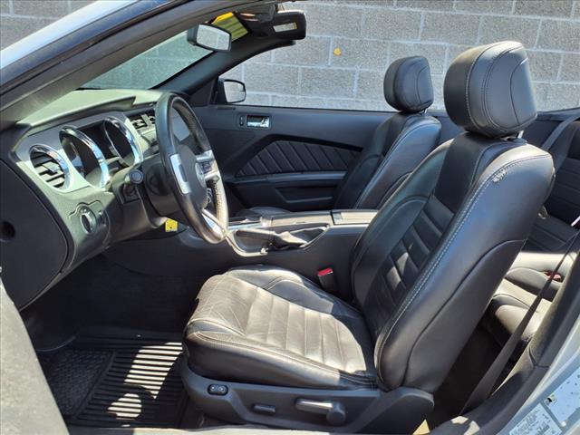2014 Ford Mustang V6